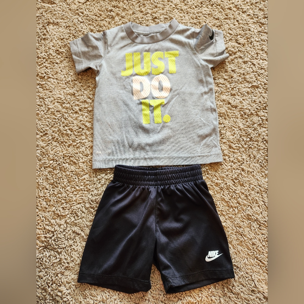 Nike Little Boy Dri-Fit Matching Set Size 18 Months